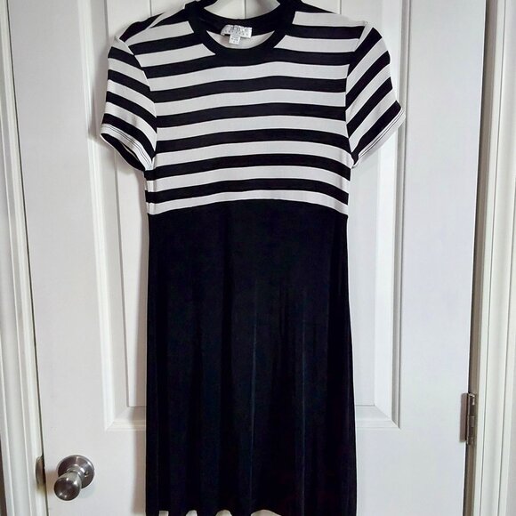 NWOT - Picture 1 of 2